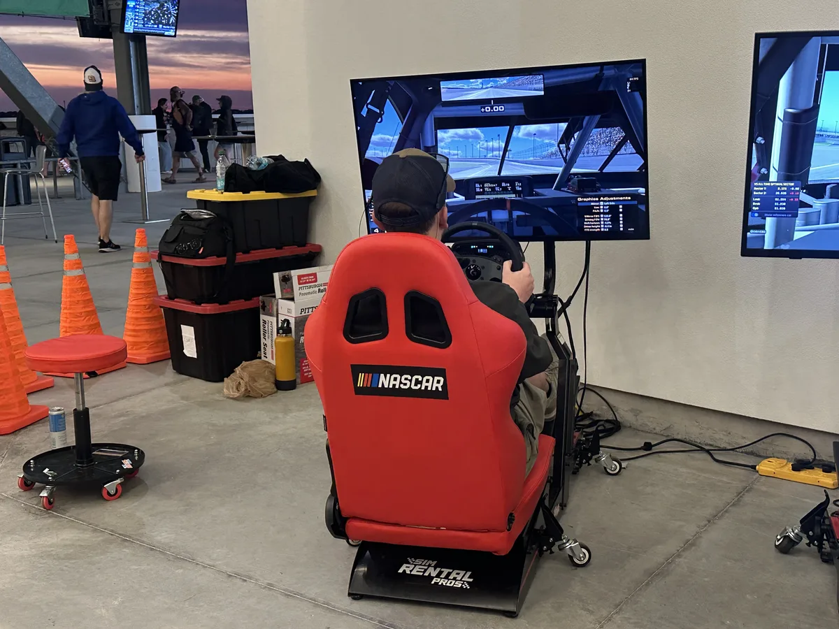 NASCAR sim at Daytona 500